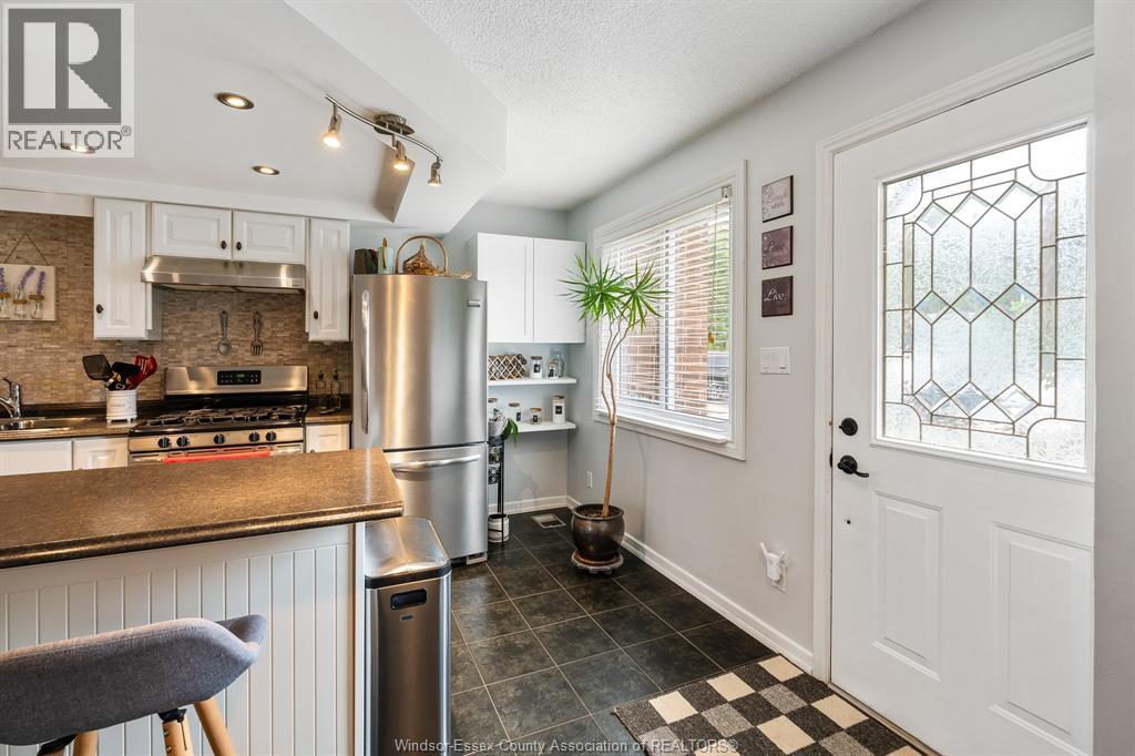 345 Robson Road Unit# 10, Leamington, Ontario N8H 5G6 - Photo 2 - 26016255