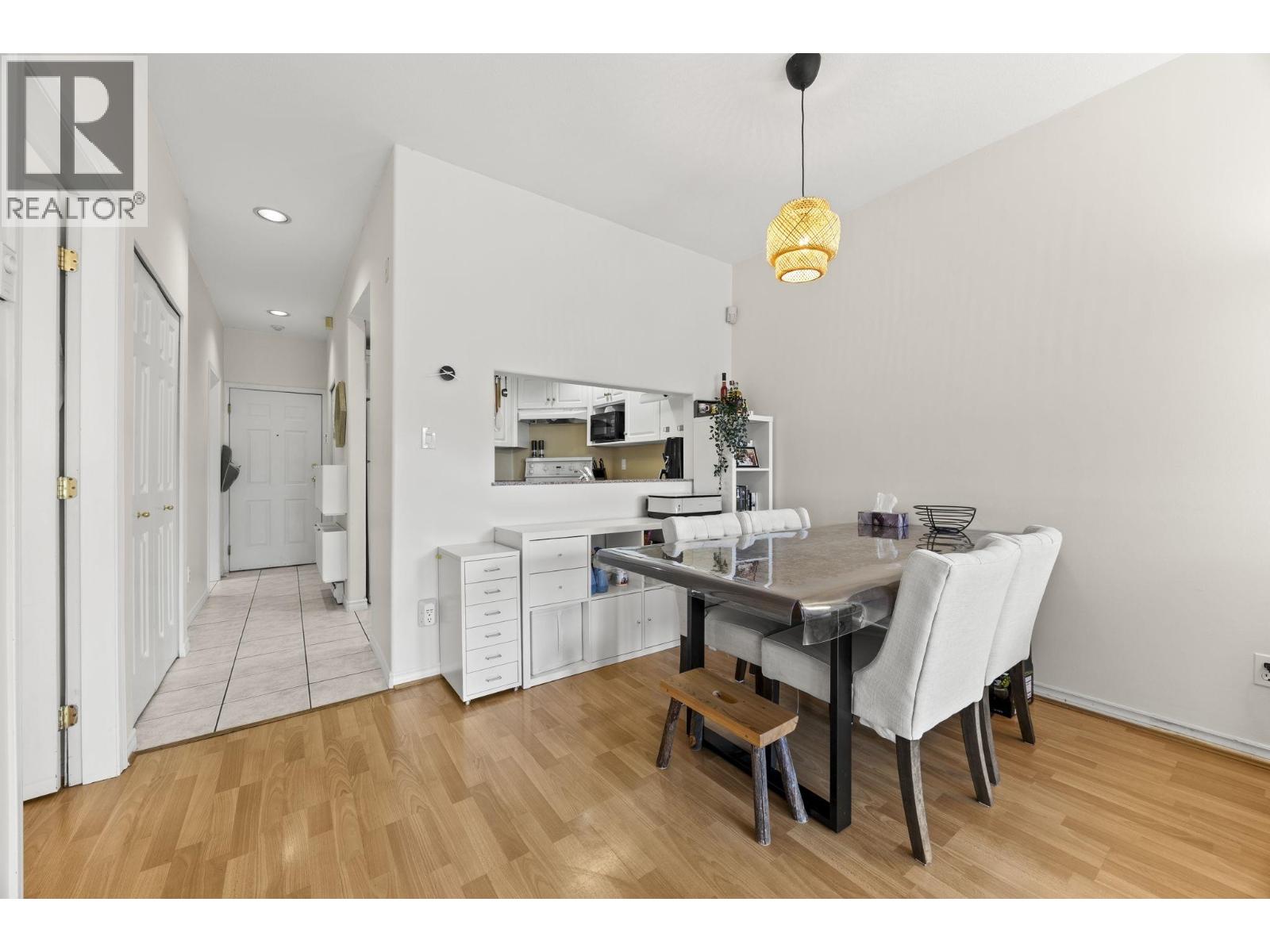 104 177 W 5th Street, North Vancouver, British Columbia  V7M 1J6 - Photo 8 - R3143403