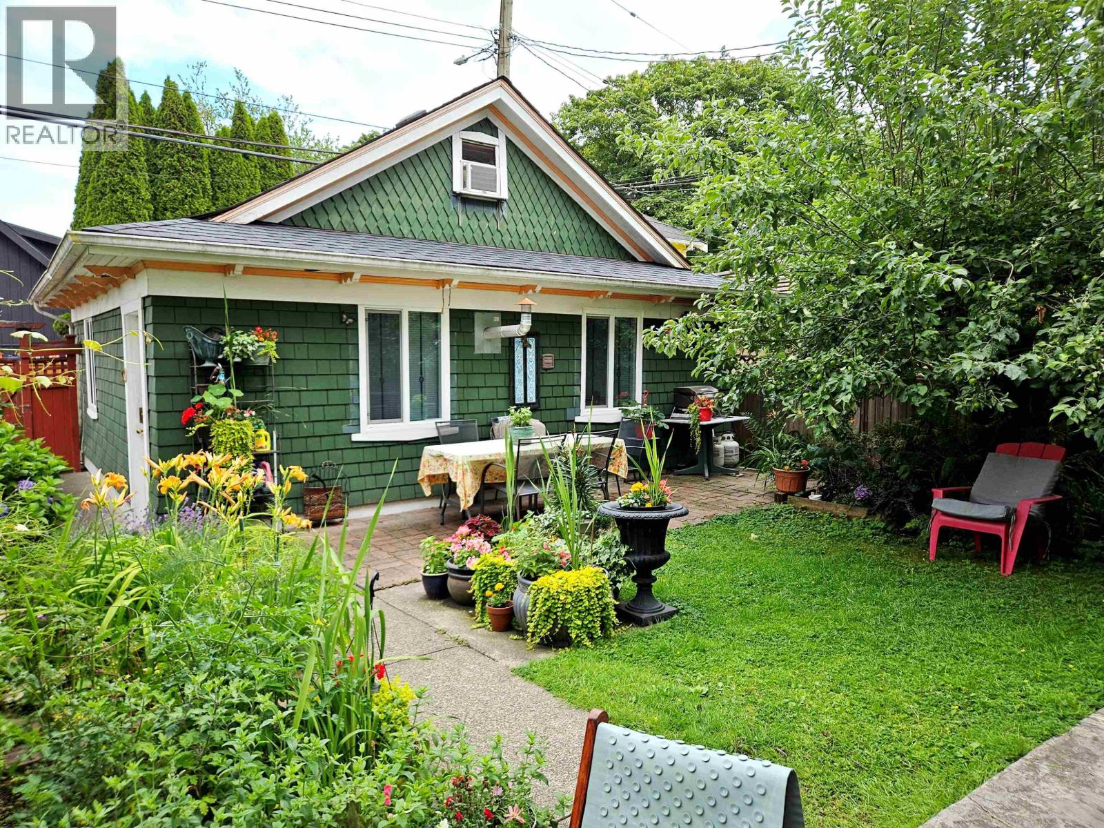 2834 Victoria Drive, Vancouver, British Columbia  V5N 4L6 - Photo 3 - R3143408