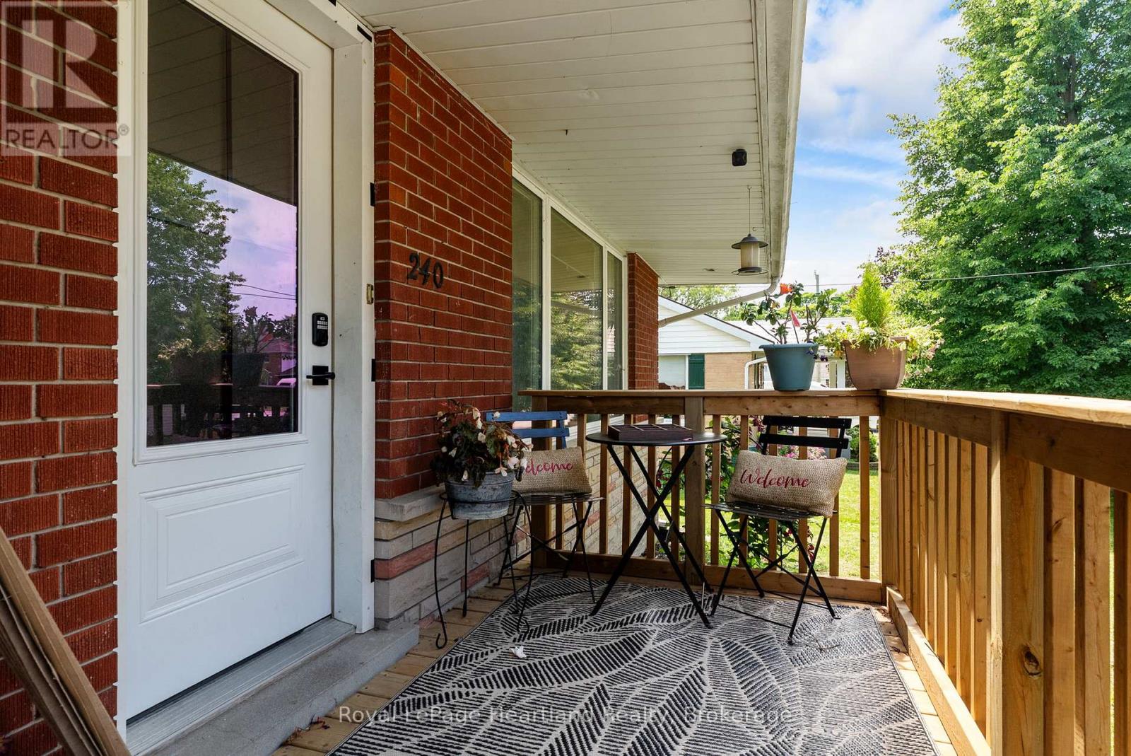 240 Elm Avenue N, North Perth, Ontario  N4W 3E8 - Photo 2 - X13532412
