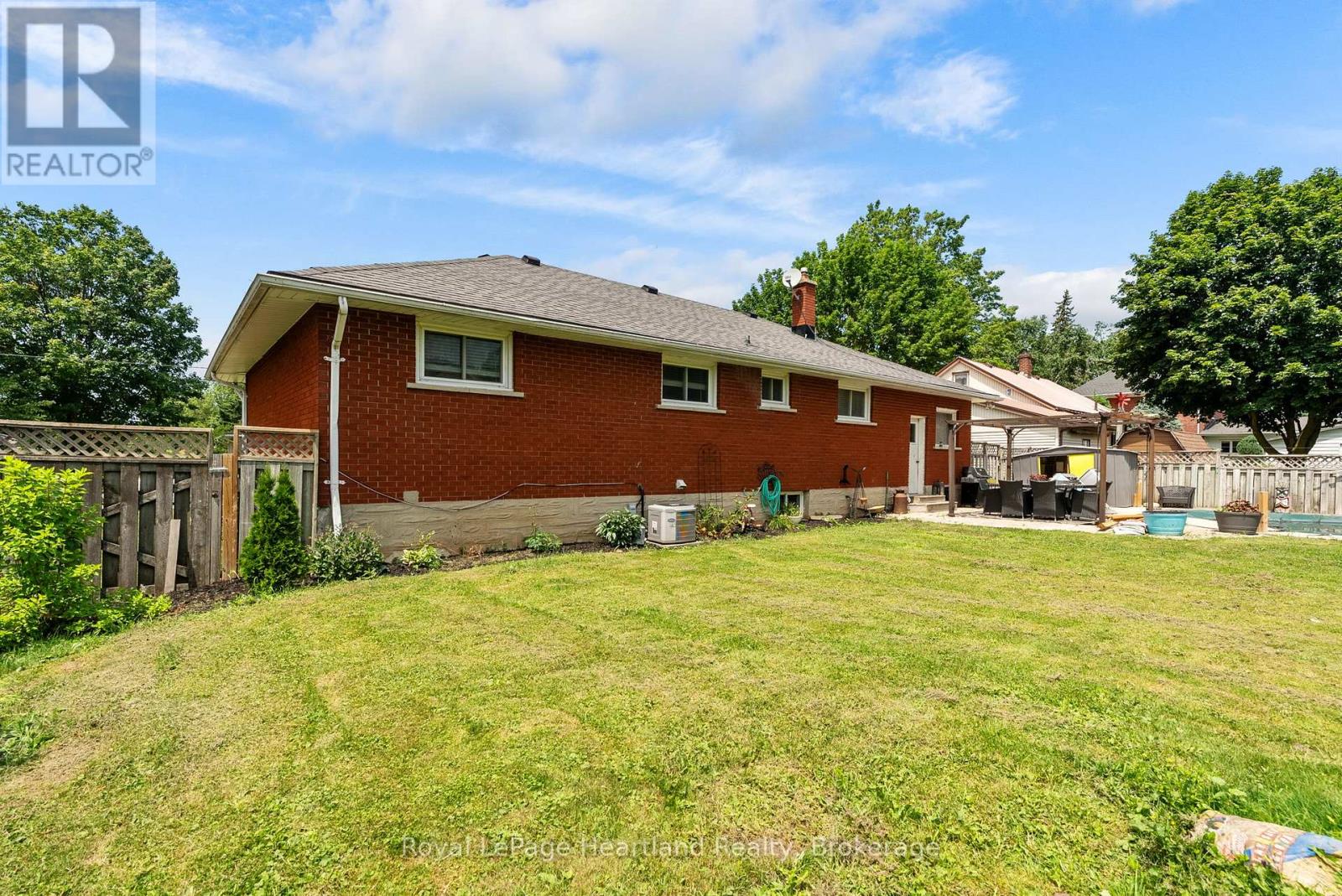240 Elm Avenue N, North Perth, Ontario  N4W 3E8 - Photo 31 - X13532412