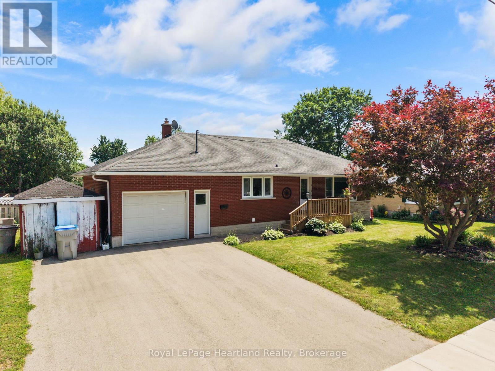 240 Elm Avenue N, North Perth, Ontario  N4W 3E8 - Photo 40 - X13532412
