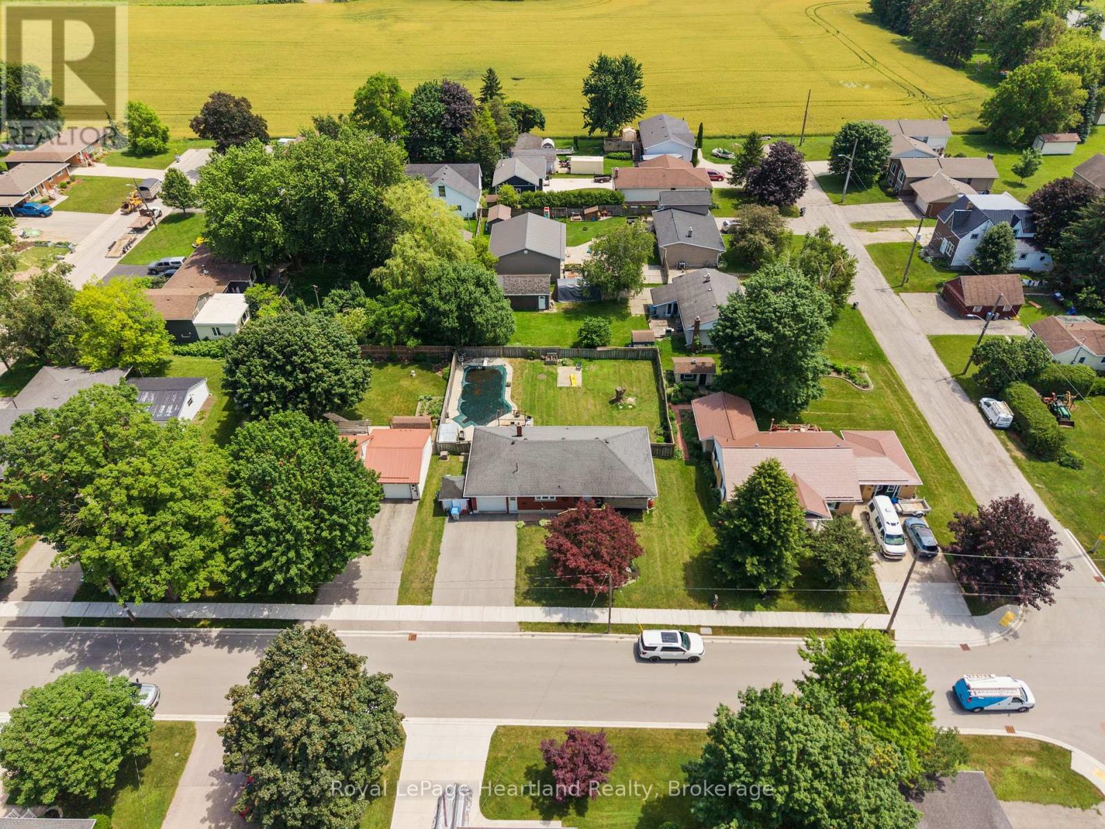 240 Elm Avenue N, North Perth, Ontario  N4W 3E8 - Photo 43 - X13532412