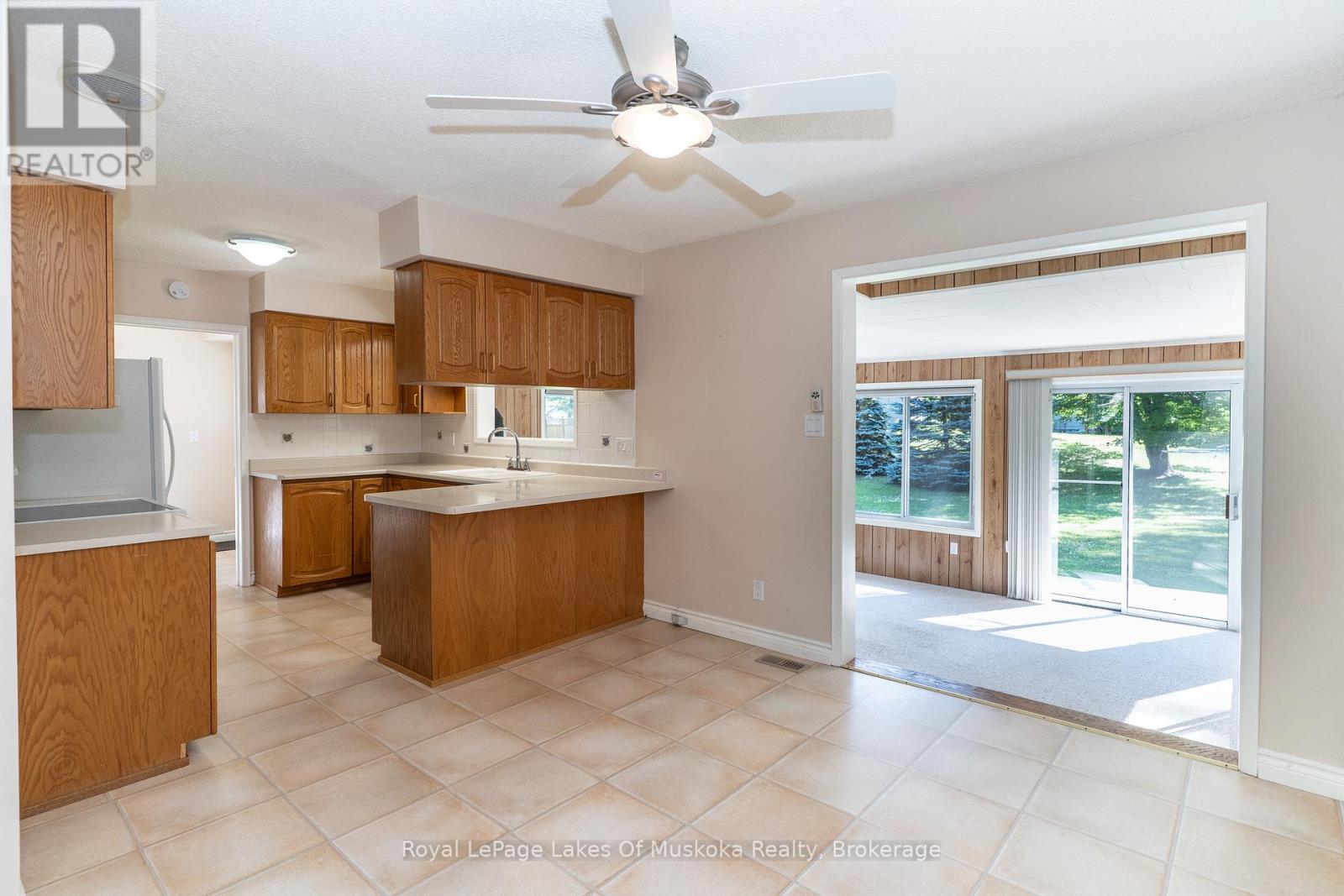 130 Robinson Avenue, Gravenhurst, Ontario  P1P 1R5 - Photo 11 - X13532484