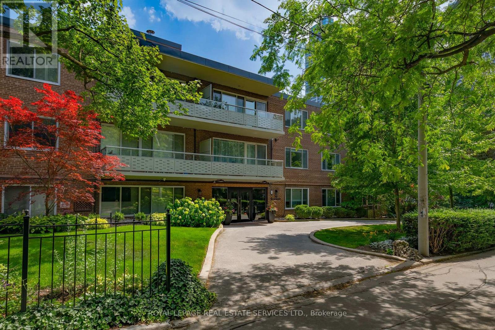 404 - 1 A DALE AVENUE, Toronto (Rosedale-Moore Park)