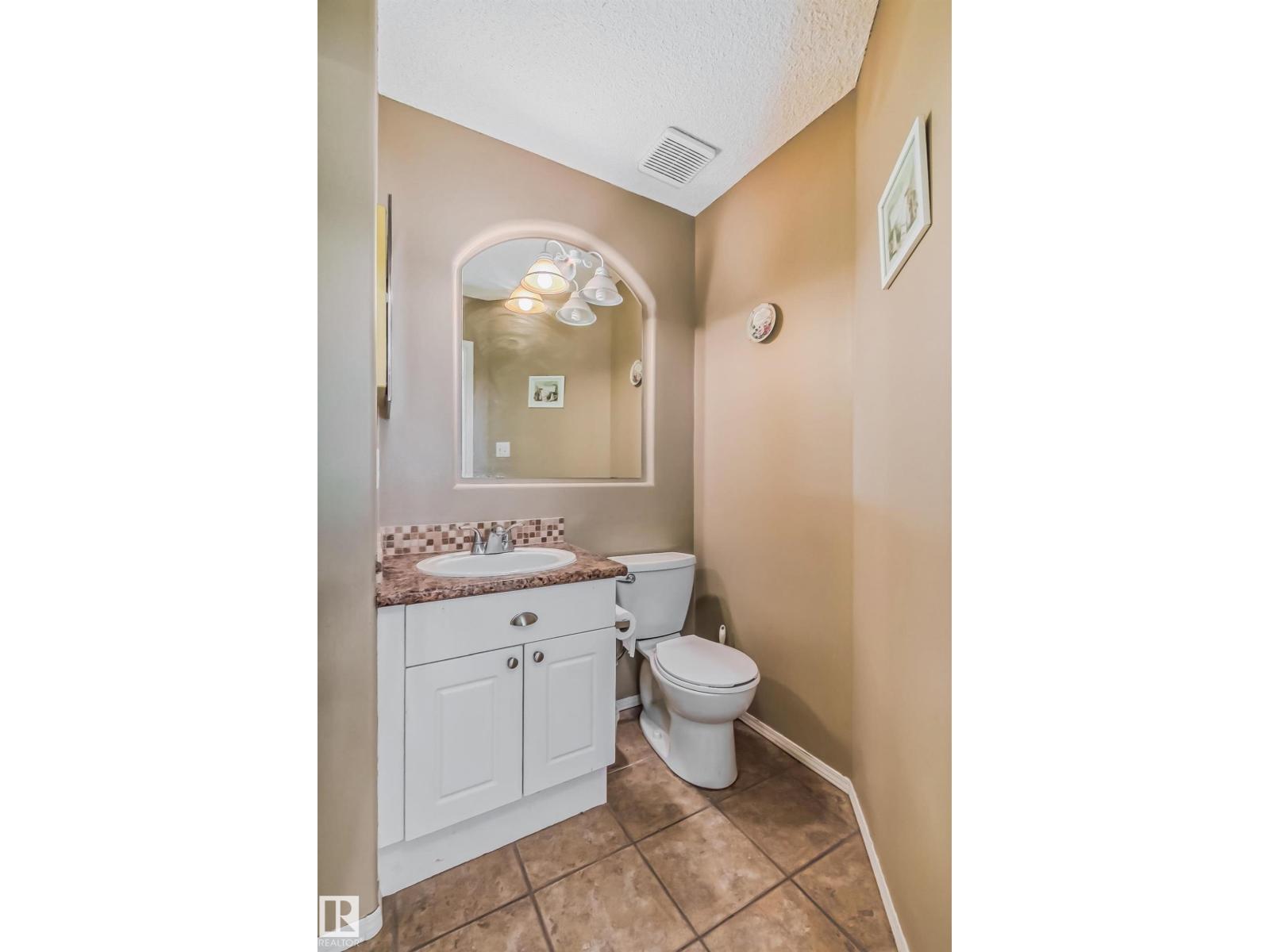 347 Hunters Ru NW, Edmonton, Alberta  T6R 2N9 - Photo 17 - E4497428