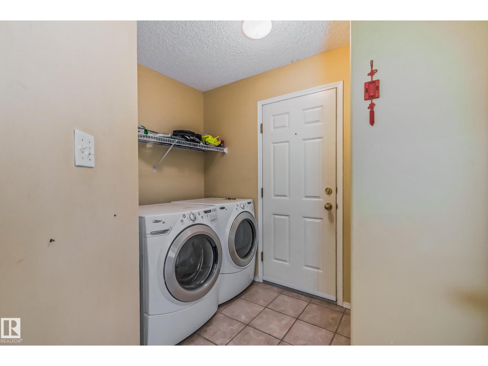 347 Hunters Ru NW, Edmonton, Alberta  T6R 2N9 - Photo 18 - E4497428