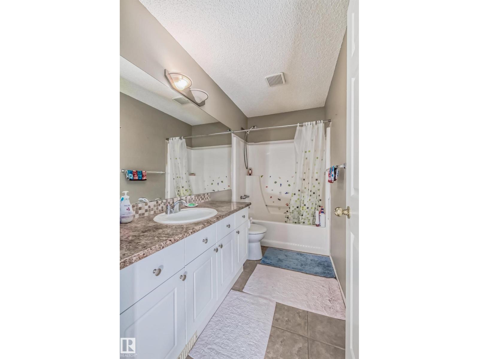 347 Hunters Ru NW, Edmonton, Alberta  T6R 2N9 - Photo 29 - E4497428