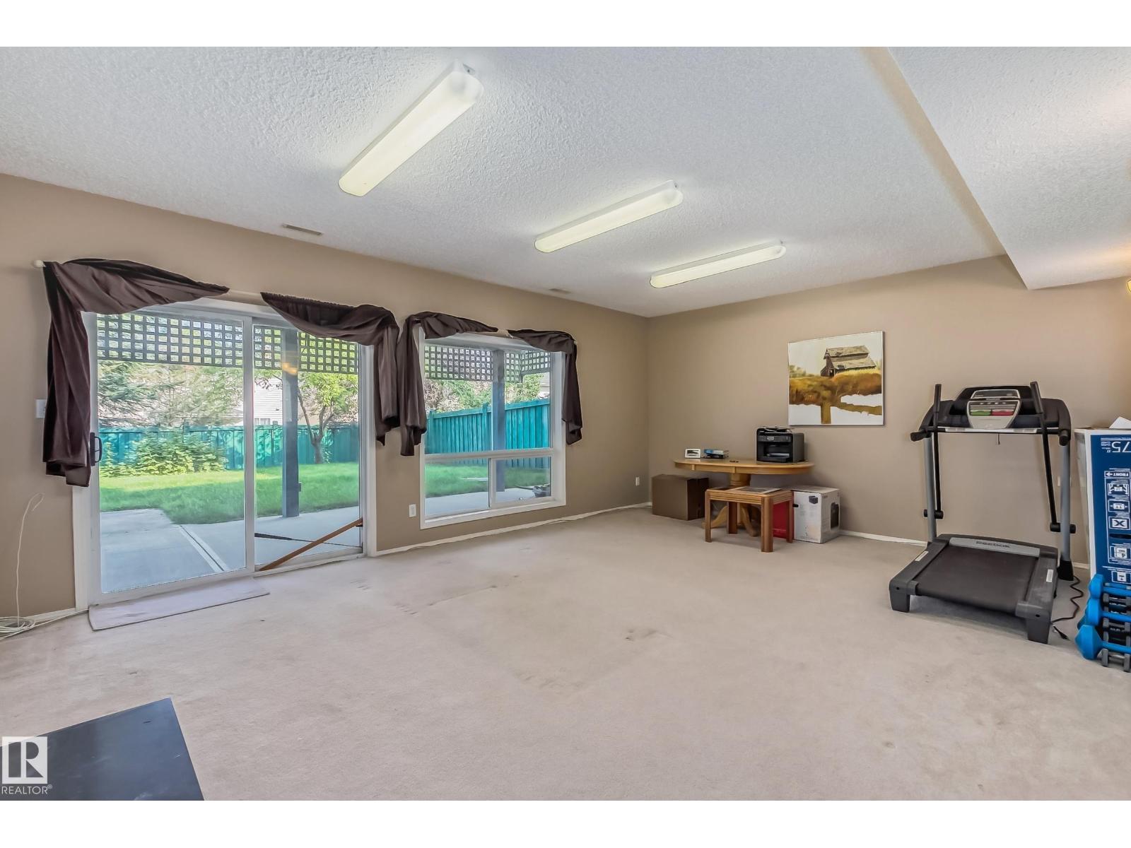 347 Hunters Ru NW, Edmonton, Alberta  T6R 2N9 - Photo 32 - E4497428
