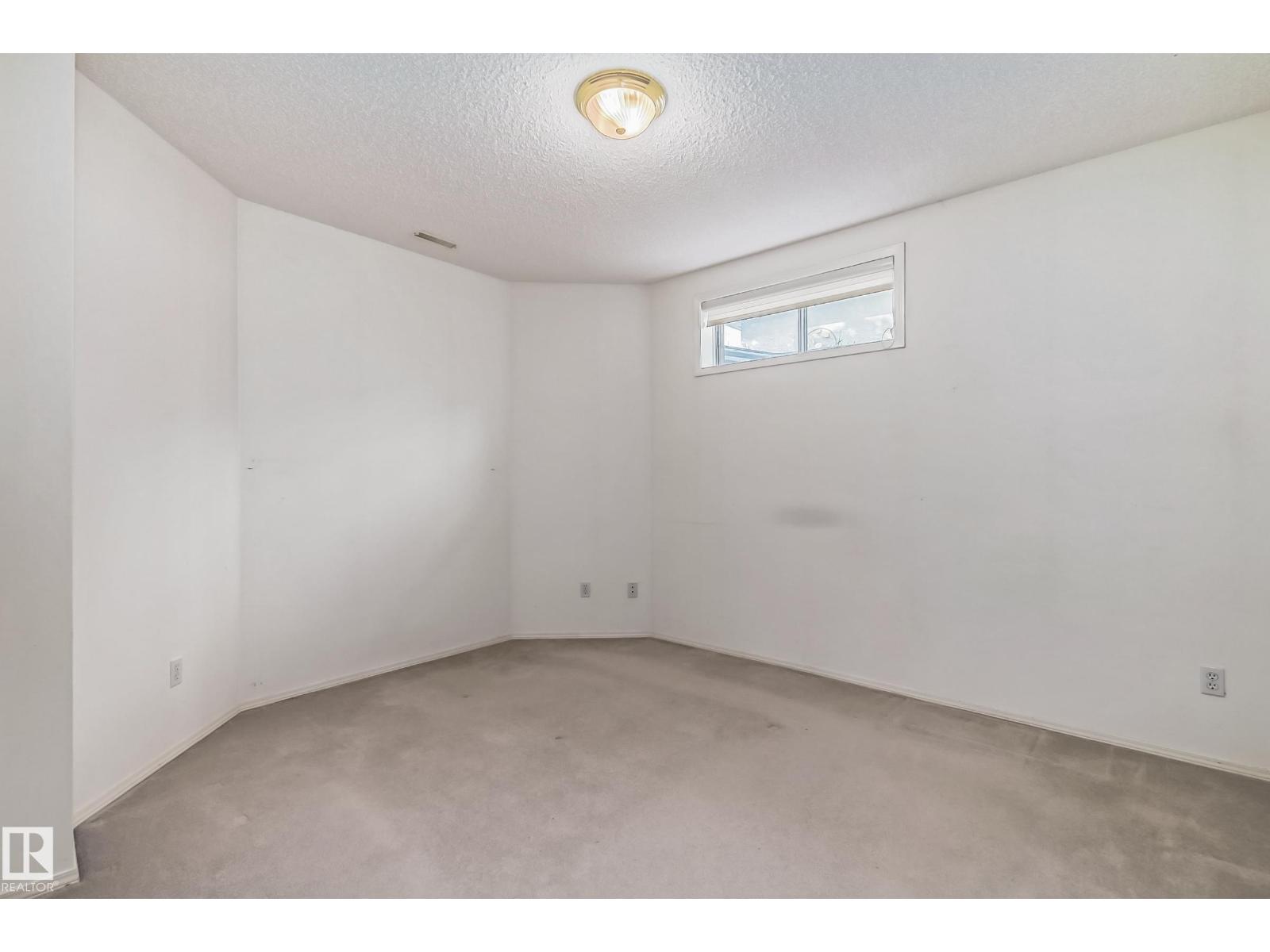 347 Hunters Ru NW, Edmonton, Alberta  T6R 2N9 - Photo 34 - E4497428