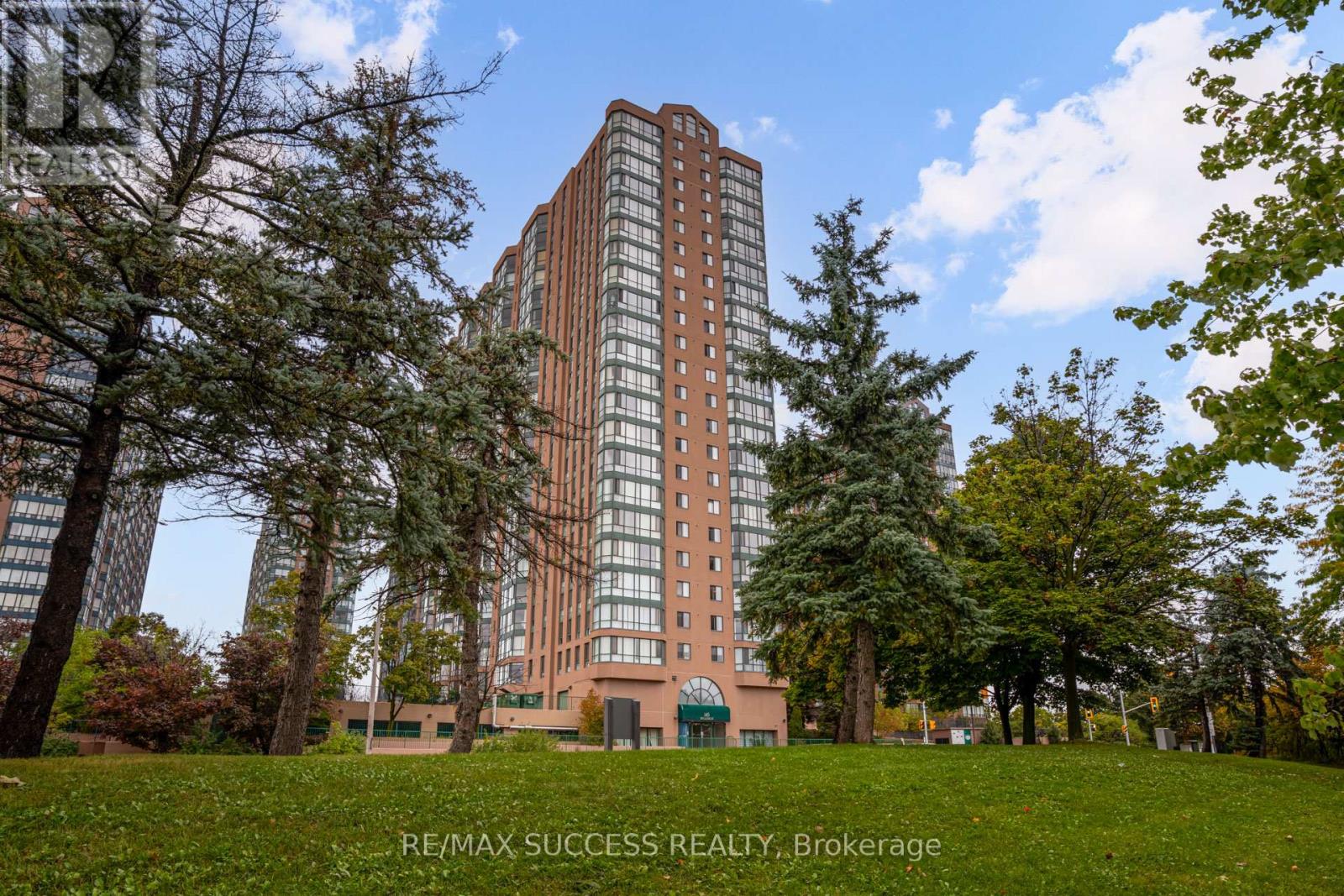 713 - 145 HILLCREST AVENUE, Mississauga, Ontario