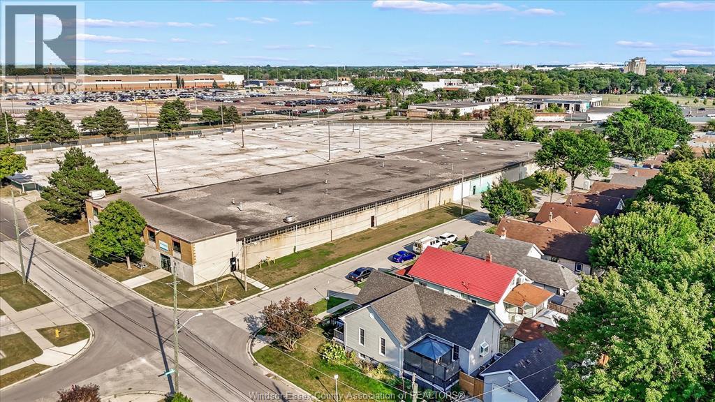 1701 Shepherd Street, Windsor, Ontario N8Y 1T4 - Photo 2 - 26016278