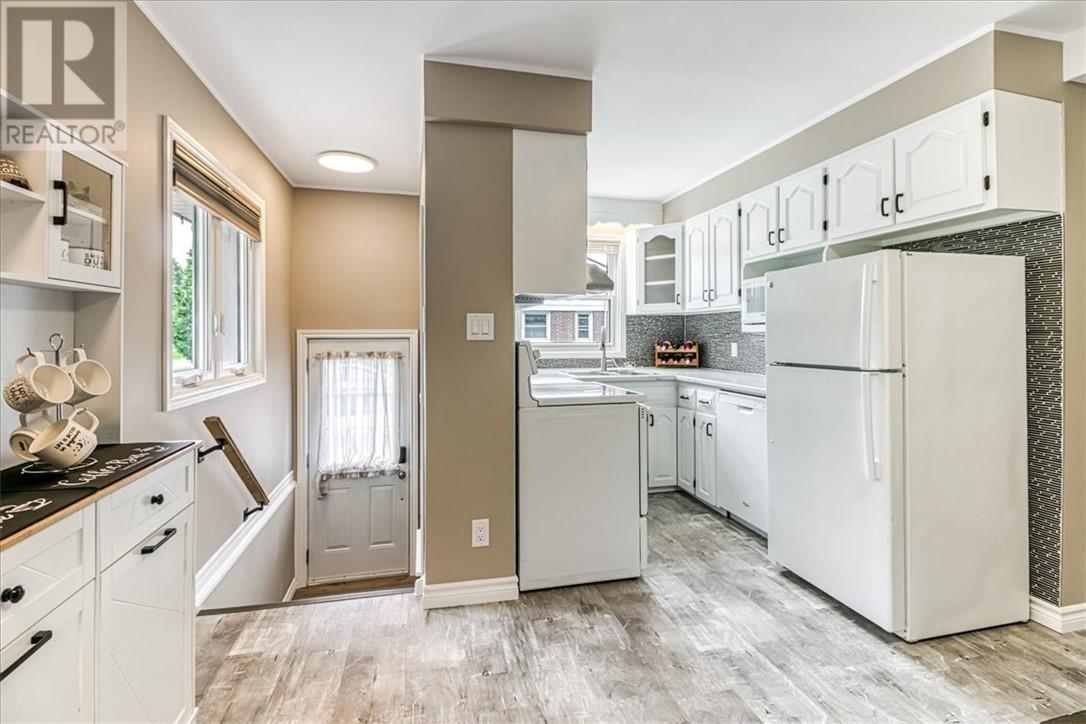 47 Shaw Street, Wahnapitae, Ontario  P0M 3C0 - Photo 3 - 2129033