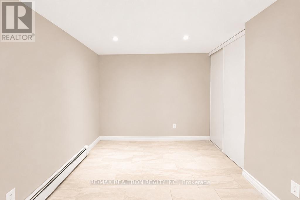 18 Debra Crescent, Barrie, Ontario  L4N 3T1 - Photo 37 - S13531978