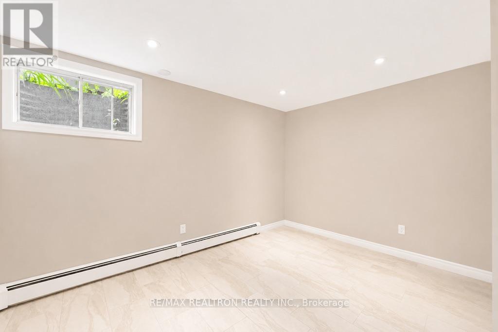 18 Debra Crescent, Barrie, Ontario  L4N 3T1 - Photo 39 - S13531978
