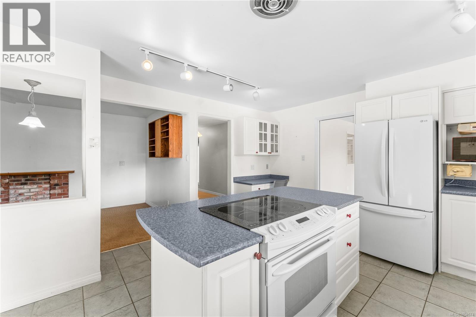9871 Youbou Rd, Youbou, British Columbia  V0R 3E1 - Photo 9 - 1034574