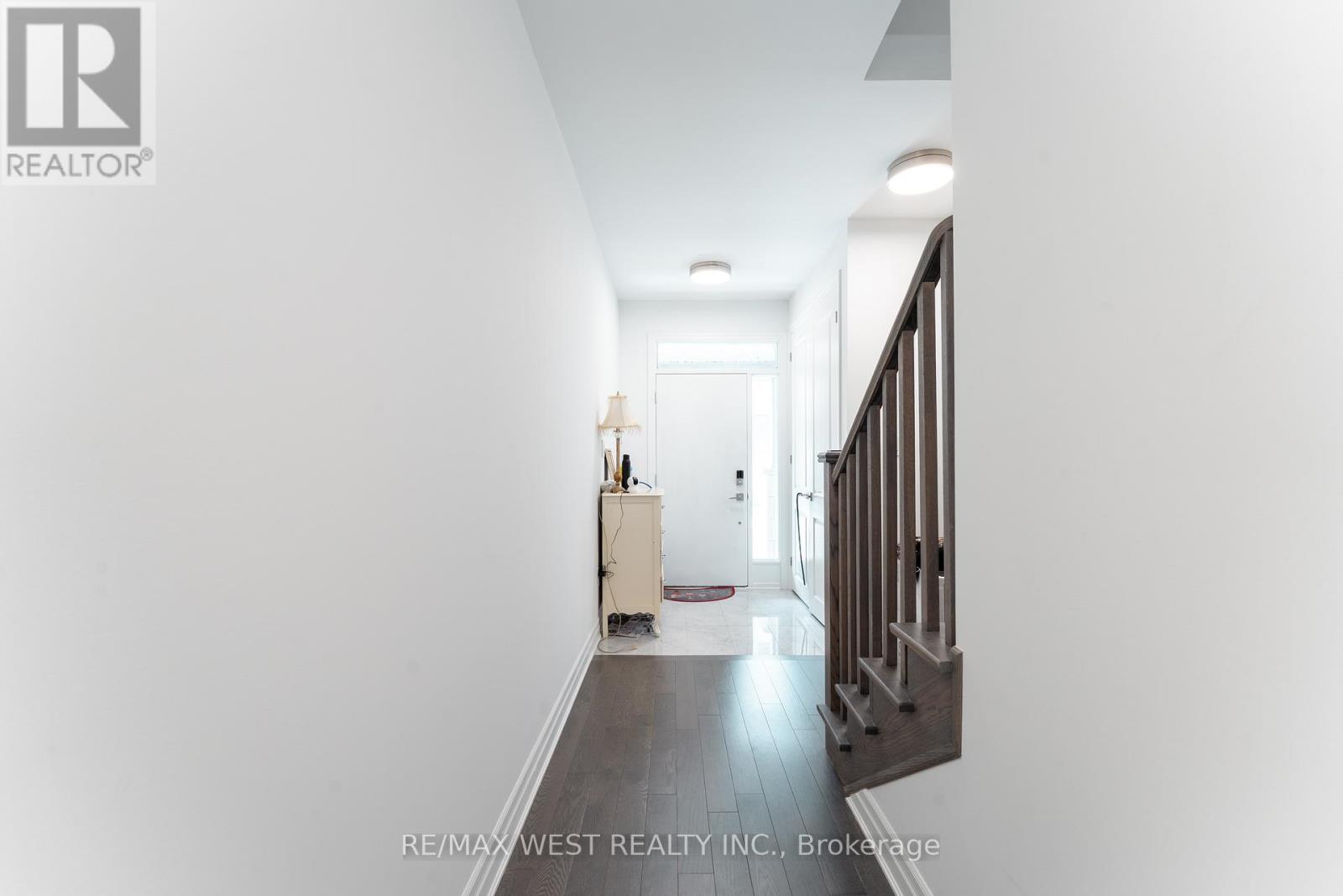 4124 Raybria Way, Mississauga, Ontario  L5M 2S8 - Photo 10 - W13514718