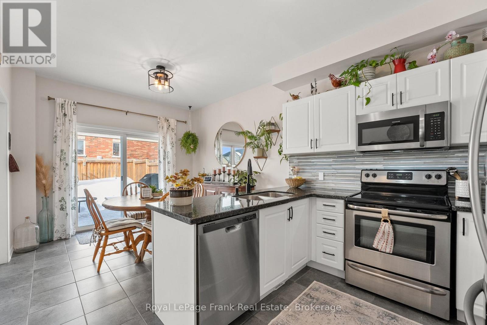 2086 Galloway Street, Innisfil, Ontario  L9S 4B7 - Photo 13 - N13532842