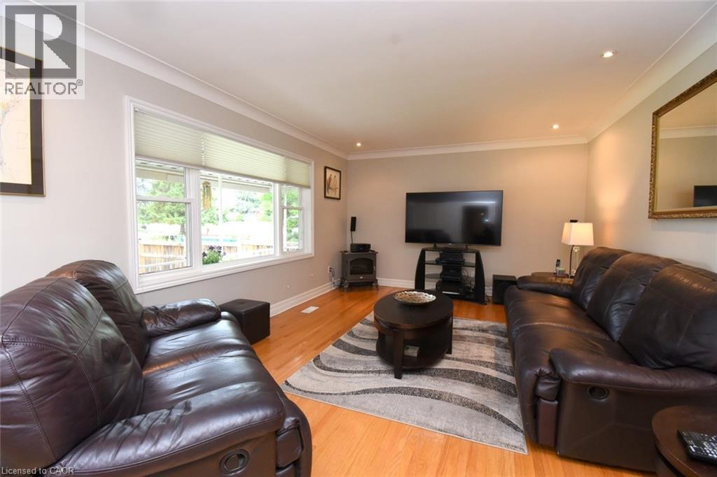 1087 Maplehurst Avenue, Burlington, Ontario  L7T 3G3 - Photo 3 - 40844958