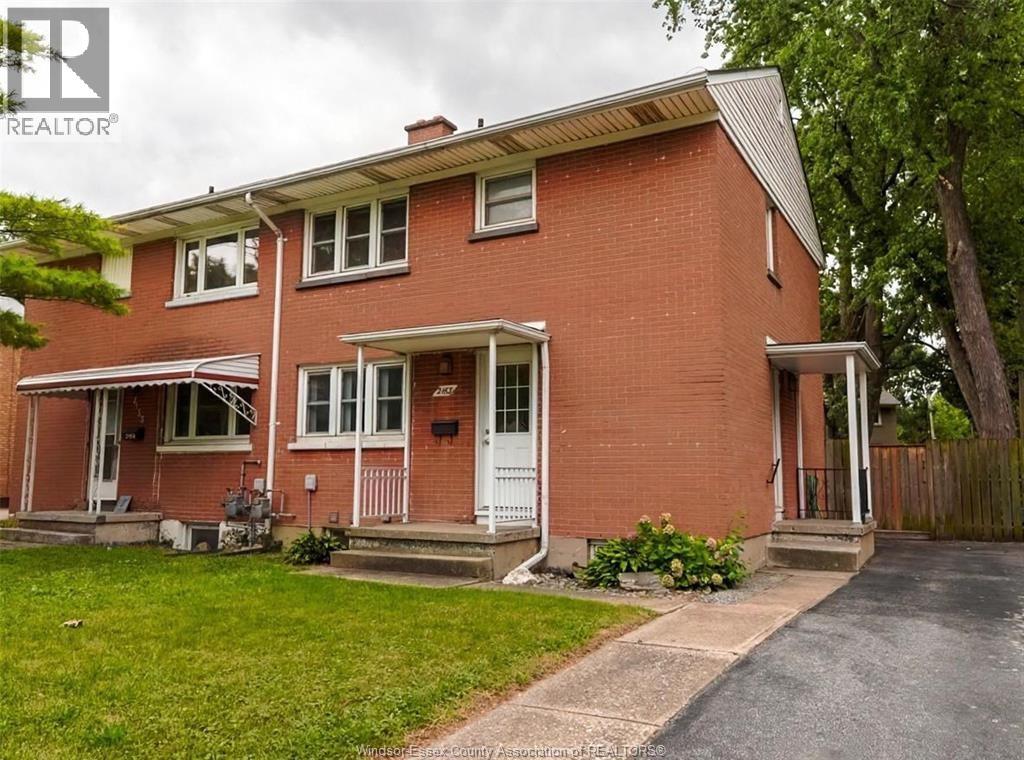 2163 COLLEGE AVENUE, Windsor, Ontario