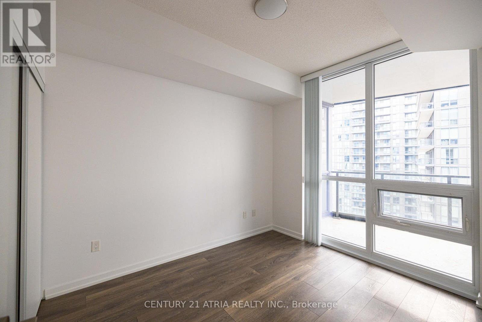 2011 - 50 Forest Manor Road, Toronto, Ontario  M2J 0E3 - Photo 13 - C13532590