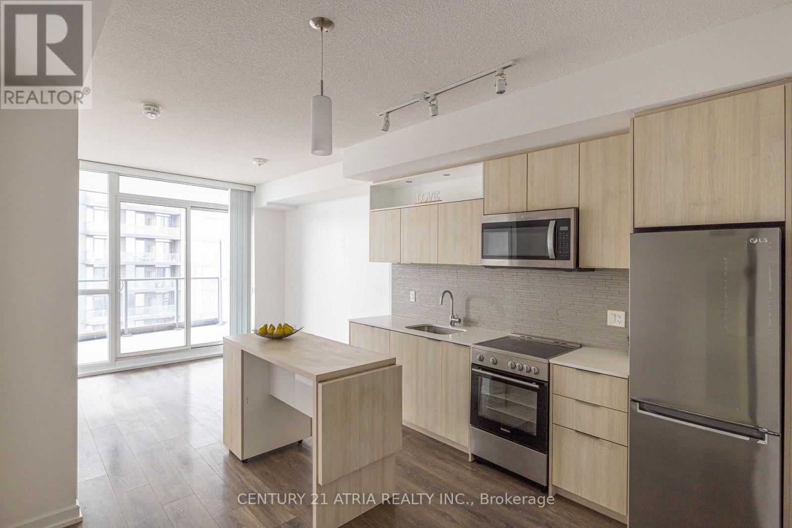 2011 - 50 Forest Manor Road, Toronto, Ontario  M2J 0E3 - Photo 2 - C13532590