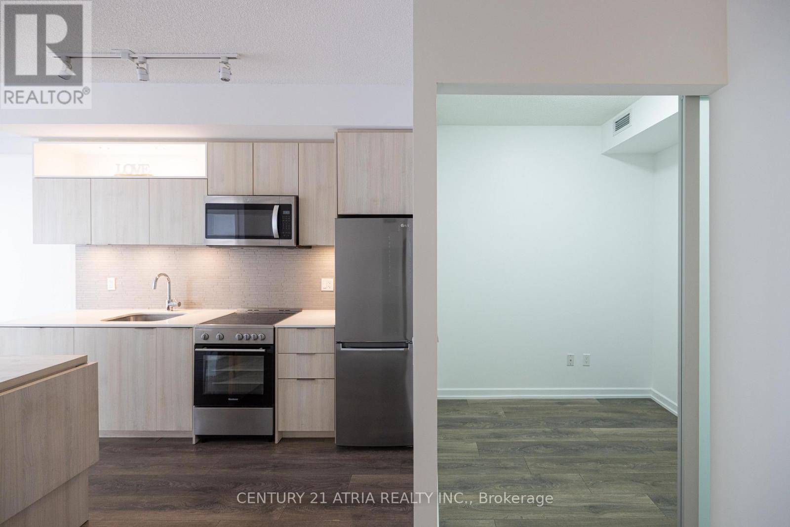 2011 - 50 Forest Manor Road, Toronto, Ontario  M2J 0E3 - Photo 9 - C13532590