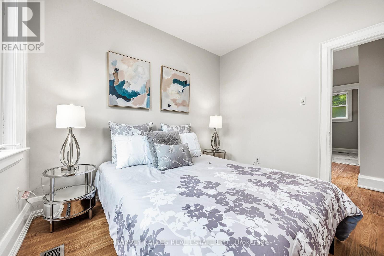 232 Belsize Drive, Toronto, Ontario  M4S 1M4 - Photo 17 - C13532778