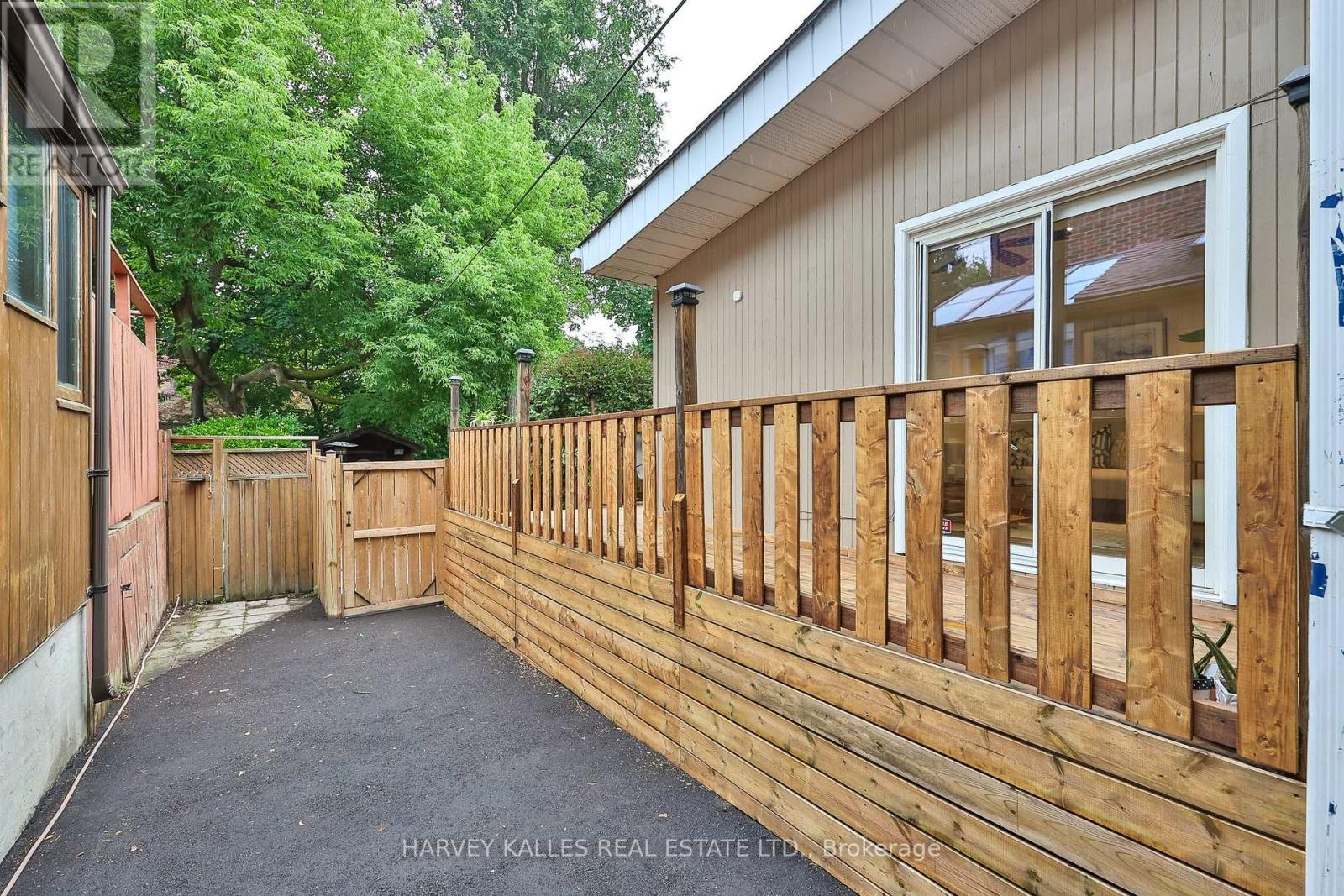 232 Belsize Drive, Toronto, Ontario  M4S 1M4 - Photo 28 - C13532778