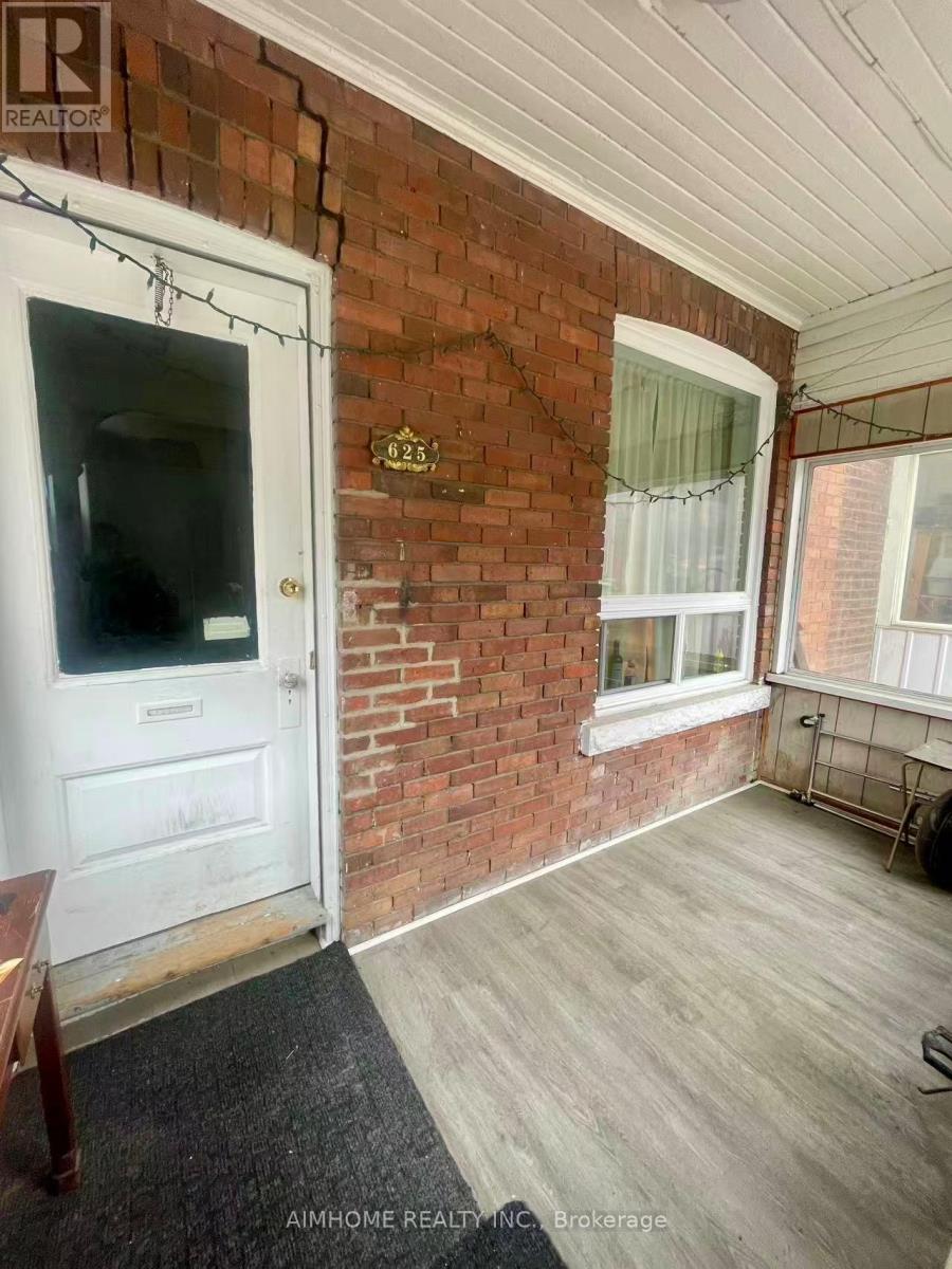 625 Bathurst Street, Toronto, Ontario  M5S 2R2 - Photo 1 - C13532818