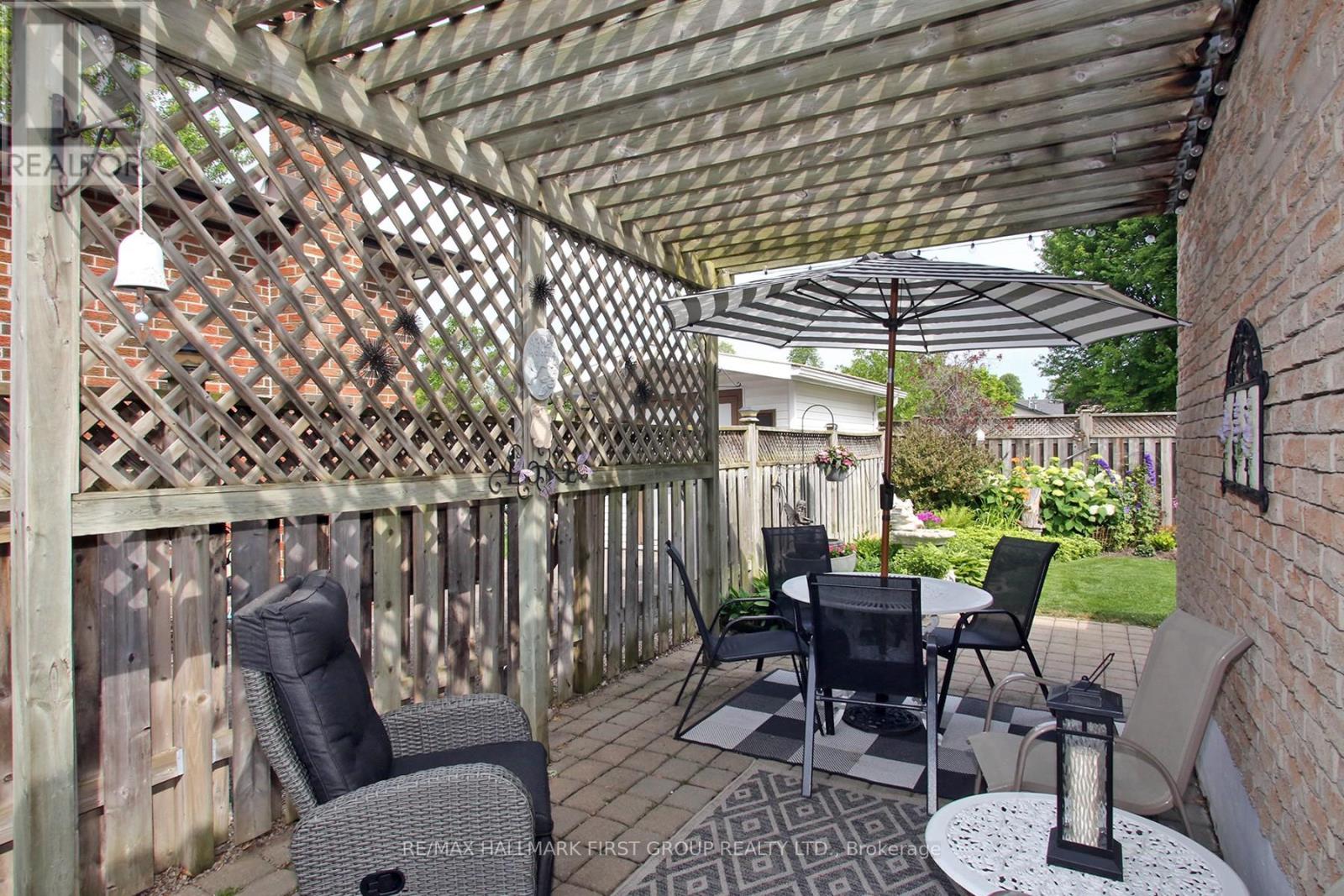 10 Calais Street, Whitby, Ontario  L1N 5M1 - Photo 14 - E13532736