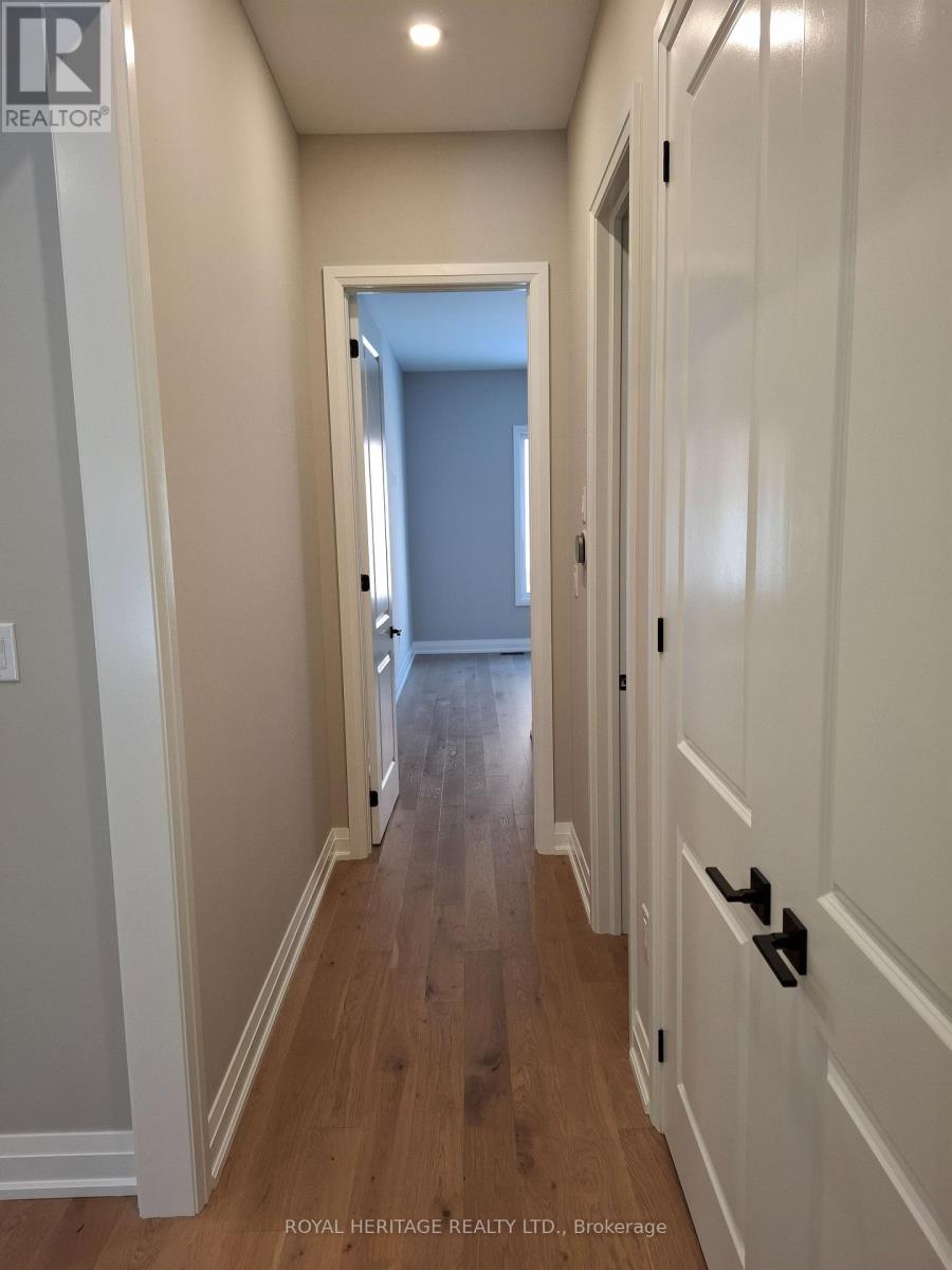 8 St Augustine Drive, Whitby, Ontario  L1M 0L7 - Photo 14 - E13532760