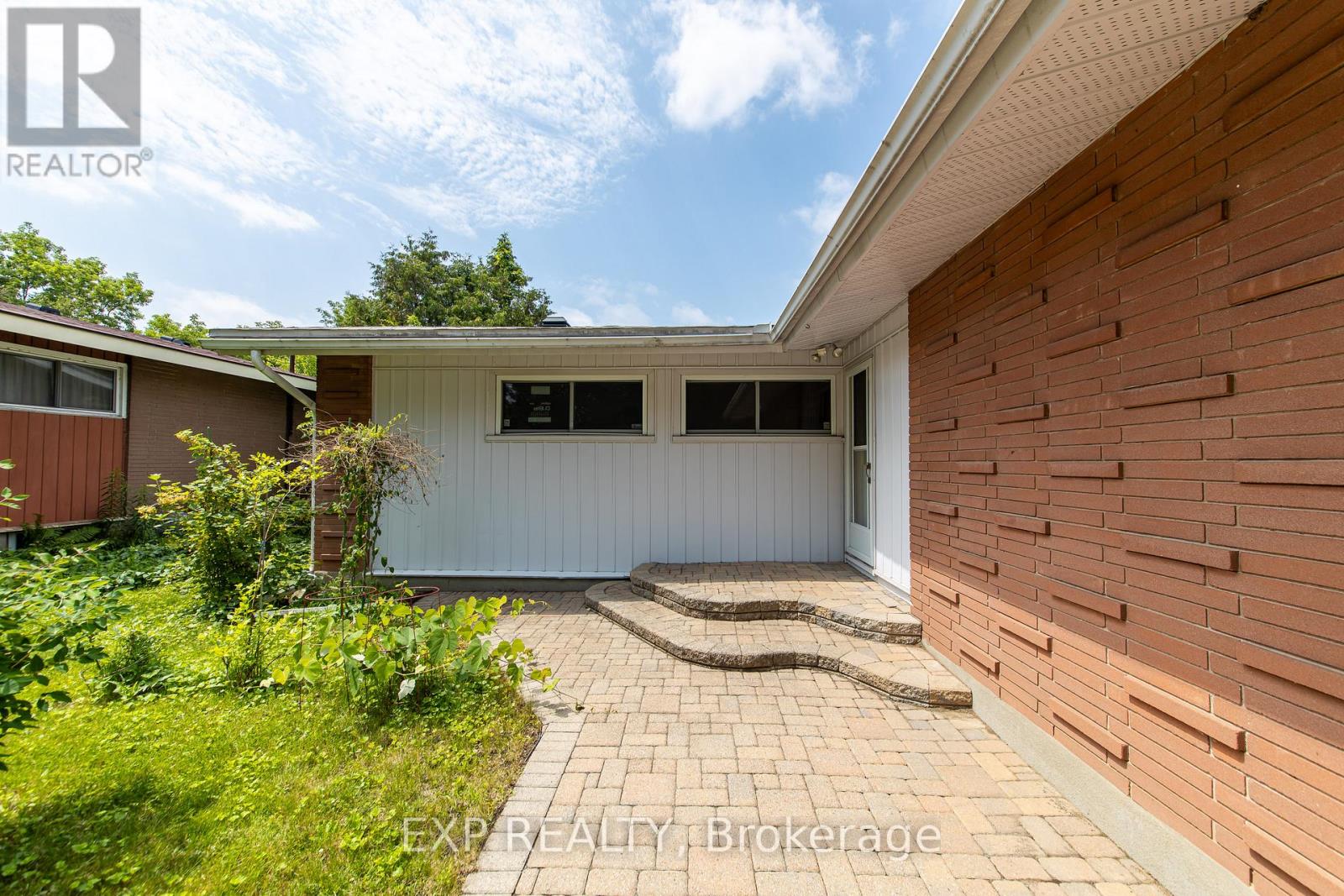 2097 Kingsley Road, Ottawa, Ontario K2C 2X6 - Photo 3 - X13532712