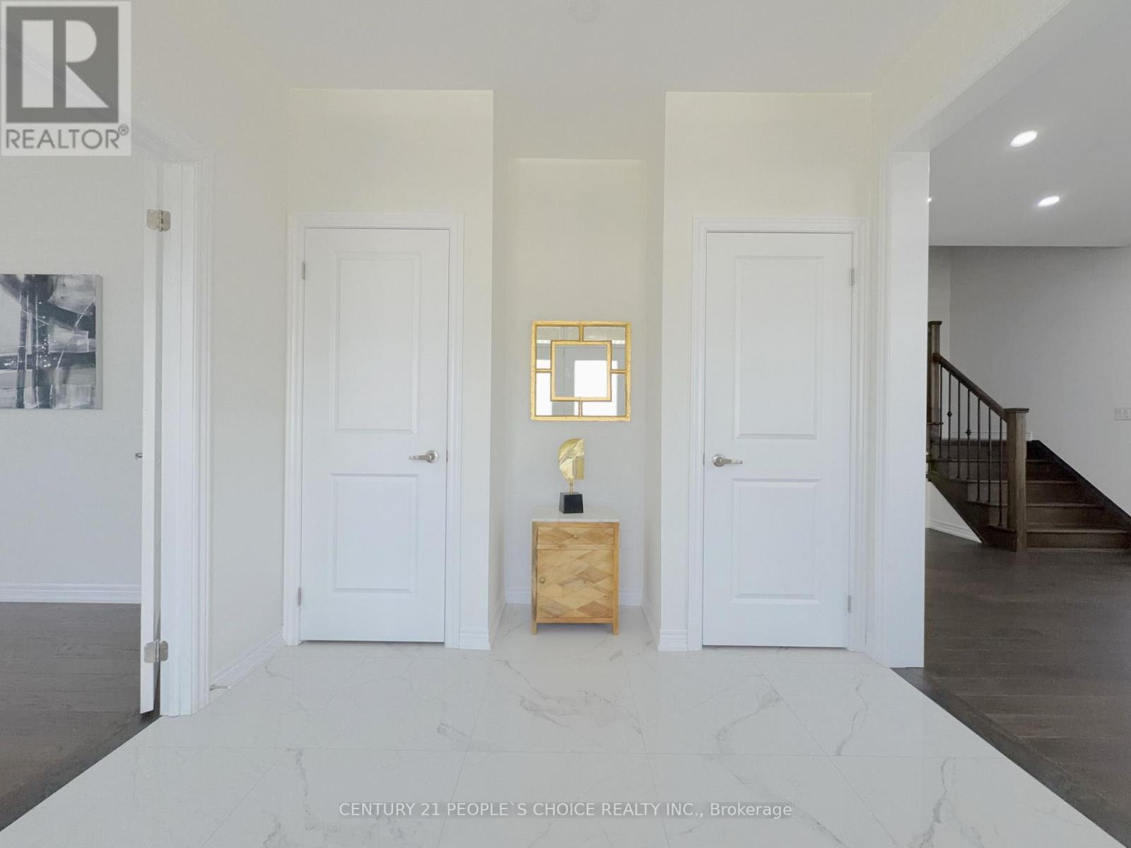 209 Stilton Avenue S, Vaughan, Ontario  L4H 5B9 - Photo 7 - N13532578