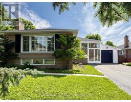 7 LAURENTIDE AVENUE, Aurora, Ontario