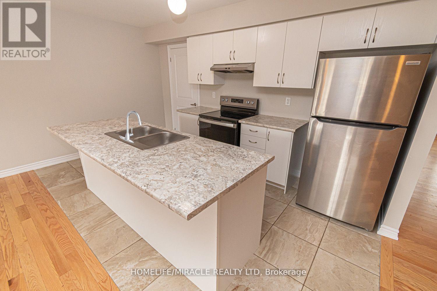 35 Bannister Road, Barrie, Ontario  L9J 0L5 - Photo 4 - S13532528
