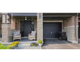 33 RED MAPLE LANE, Barrie, Ontario