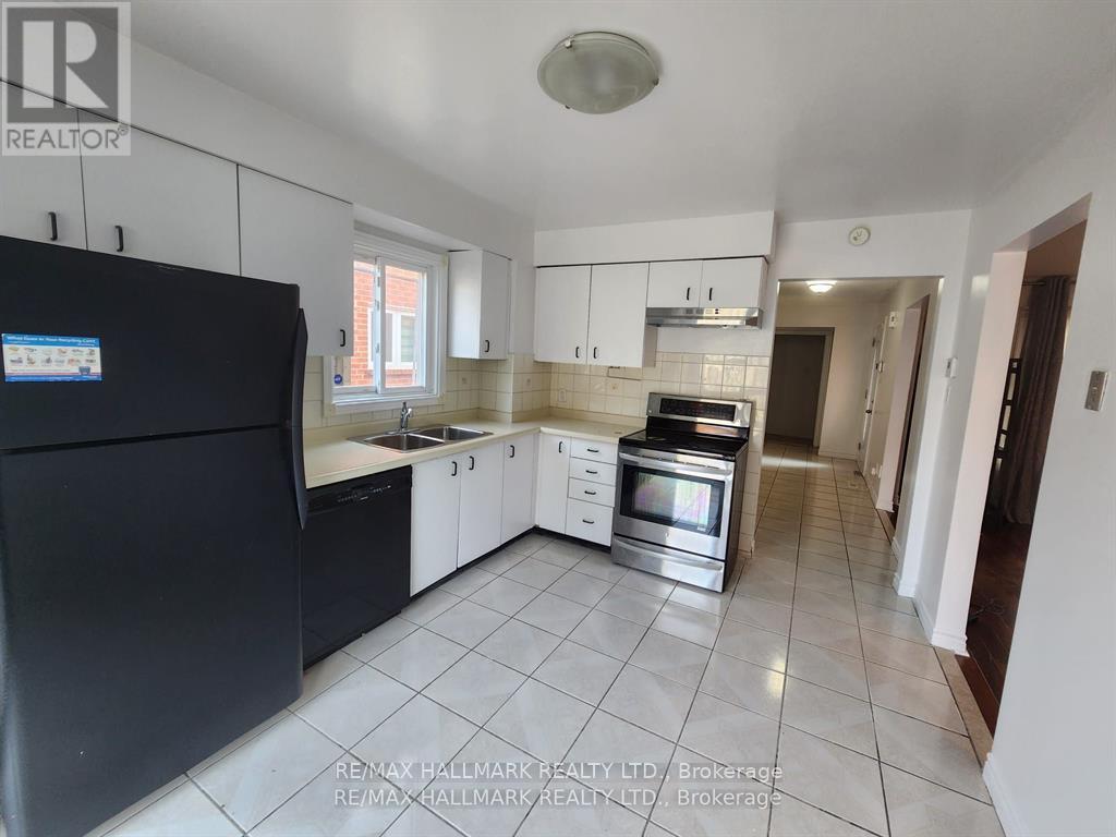 Upper - 71 Ecclestone Drive, Brampton, Ontario  L6X 3M7 - Photo 5 - W13532508