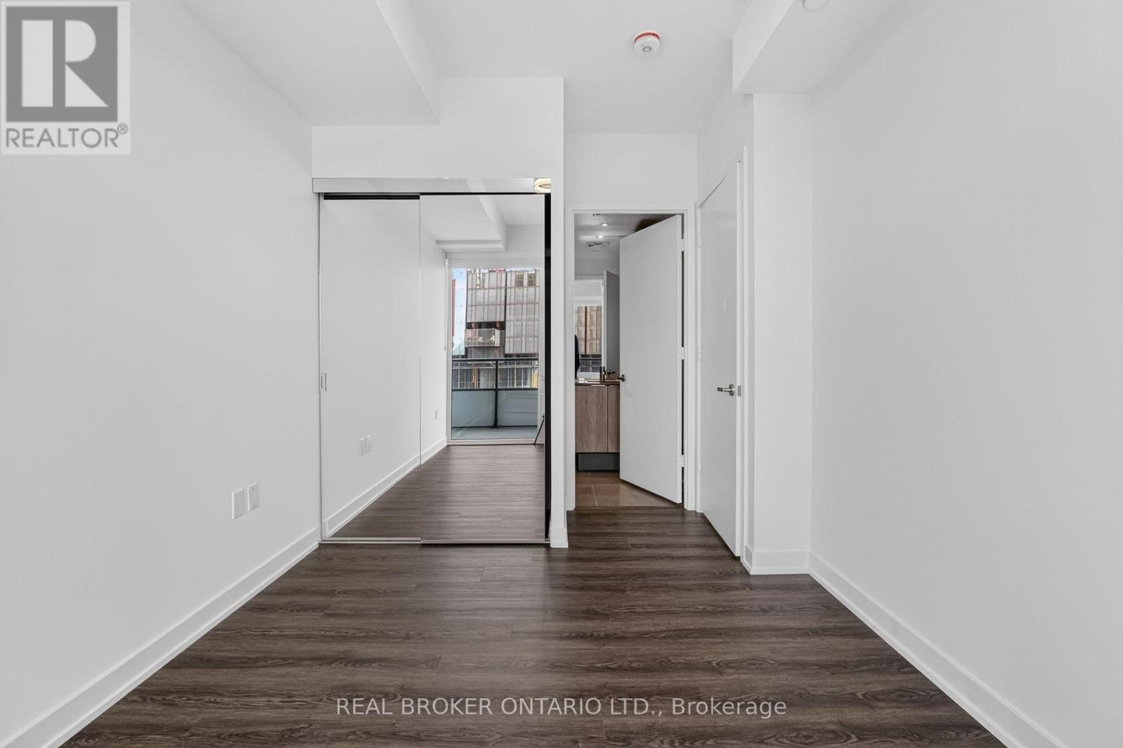 4111 - 448 Burnhamthorpe Road W, Mississauga, Ontario  L5B 0R4 - Photo 8 - W13532682