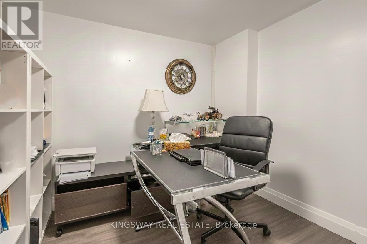6 - 280 Hillcrest Avenue, Mississauga, Ontario  L5B 4L3 - Photo 27 - W13532696