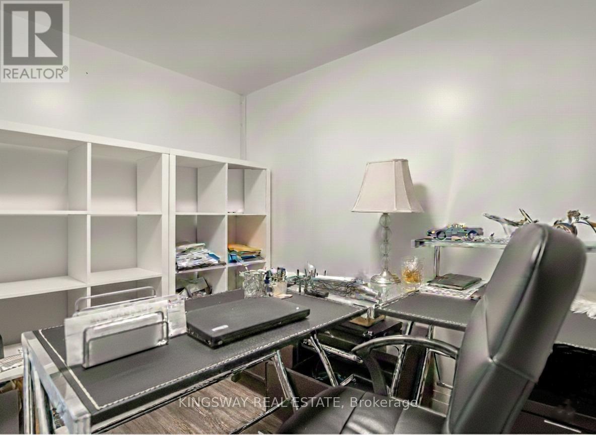 6 - 280 Hillcrest Avenue, Mississauga, Ontario  L5B 4L3 - Photo 28 - W13532696