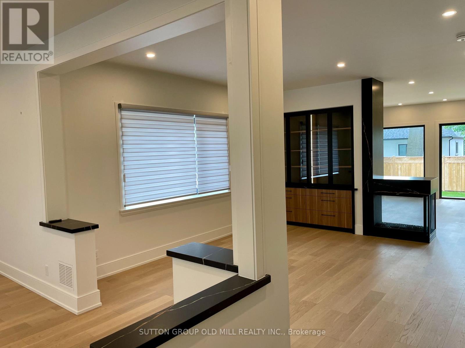 4 Leamington Avenue, Toronto, Ontario  M8Z 2W4 - Photo 11 - W13532780
