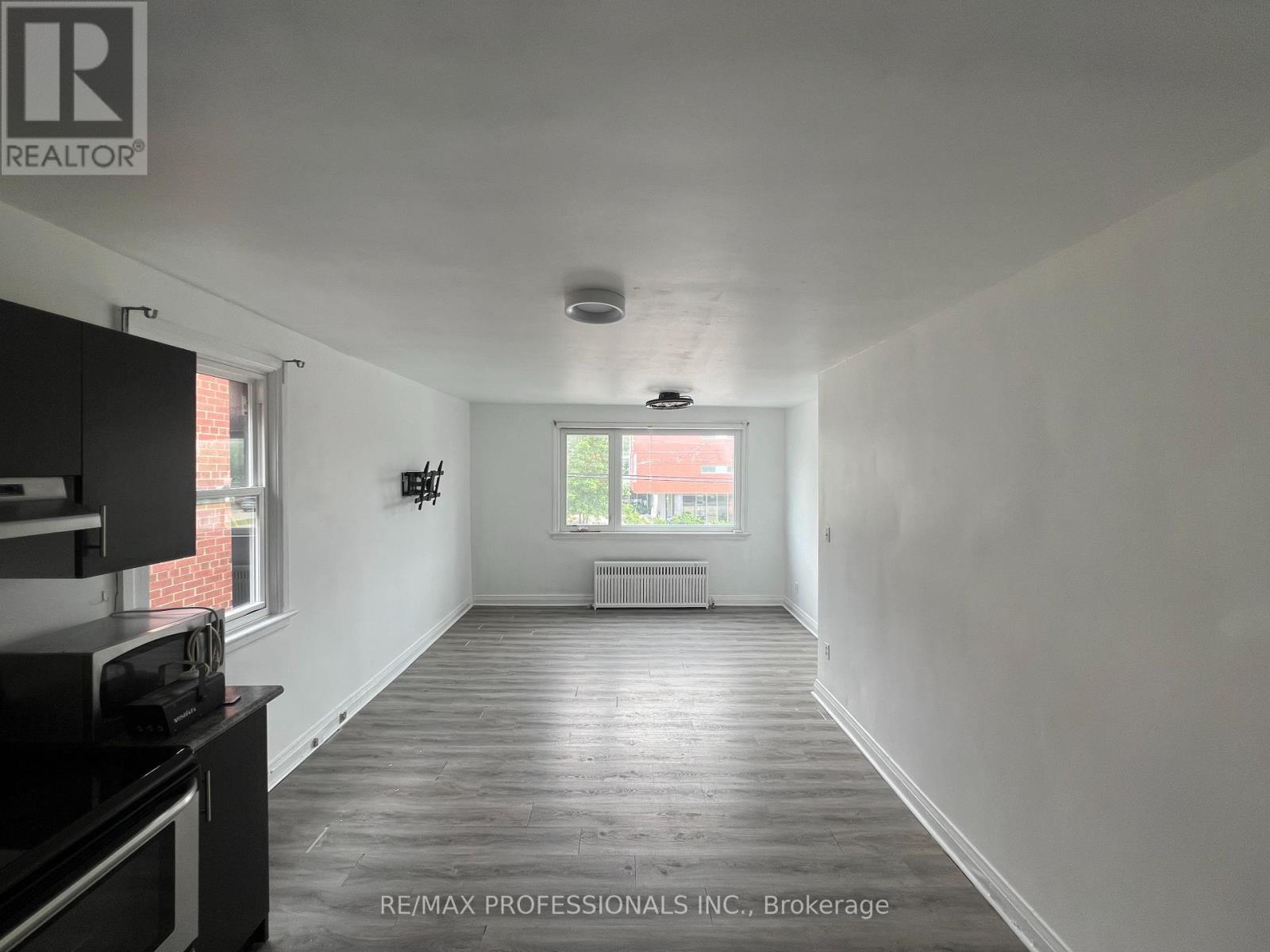 2 - 3210 LAKE SHORE BOULEVARD W, Toronto, Ontario