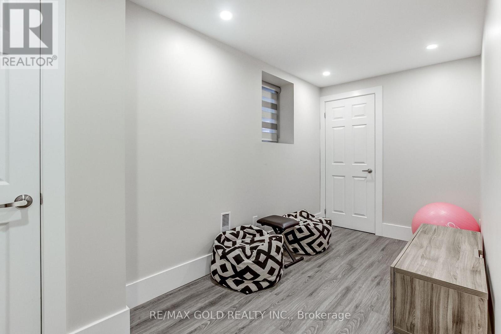 3352 Vernon Powell Drive, Oakville, Ontario  L6H 0Y4 - Photo 34 - W13532802