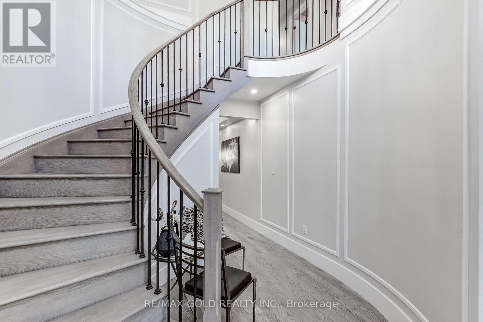 3352 Vernon Powell Drive, Oakville, Ontario  L6H 0Y4 - Photo 7 - W13532802