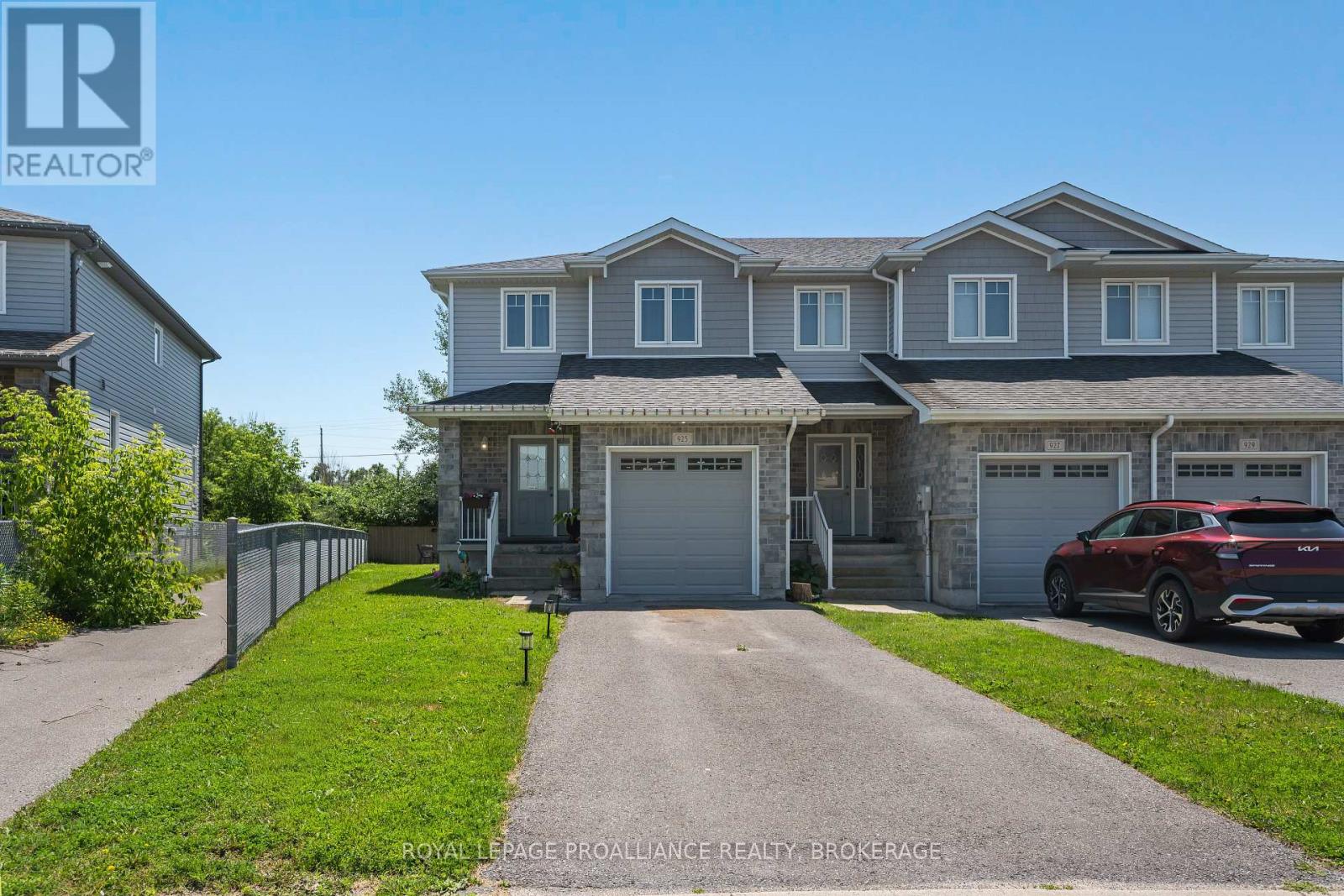 925 Blossom Street, Kingston, Ontario  K7P 0N2 - Photo 2 - X13532626