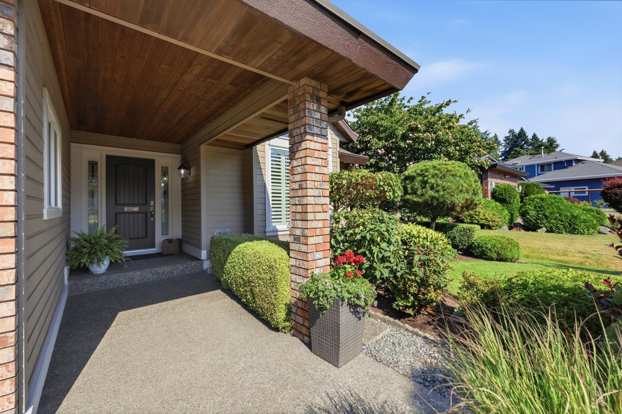 16237 Northglen Place, Surrey, British Columbia  V4N 1T7 - Photo 3 - R3141189