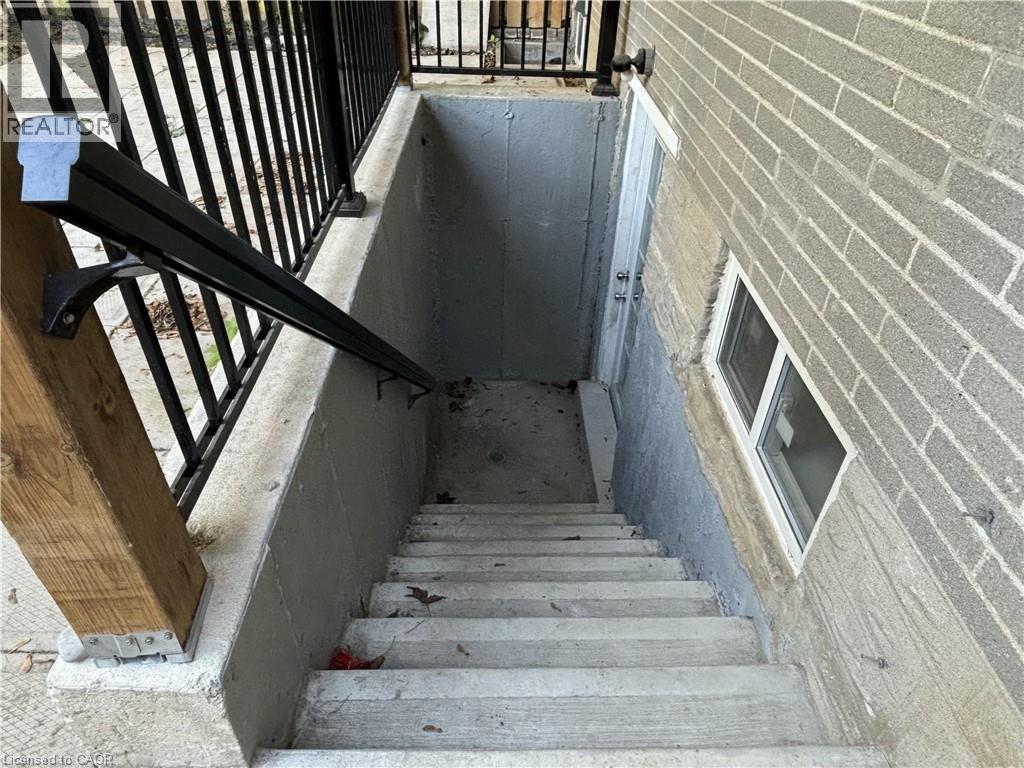 160 Bruce Street Unit# Lower, Kitchener, Ontario  N2B 1Z3 - Photo 2 - 40846005