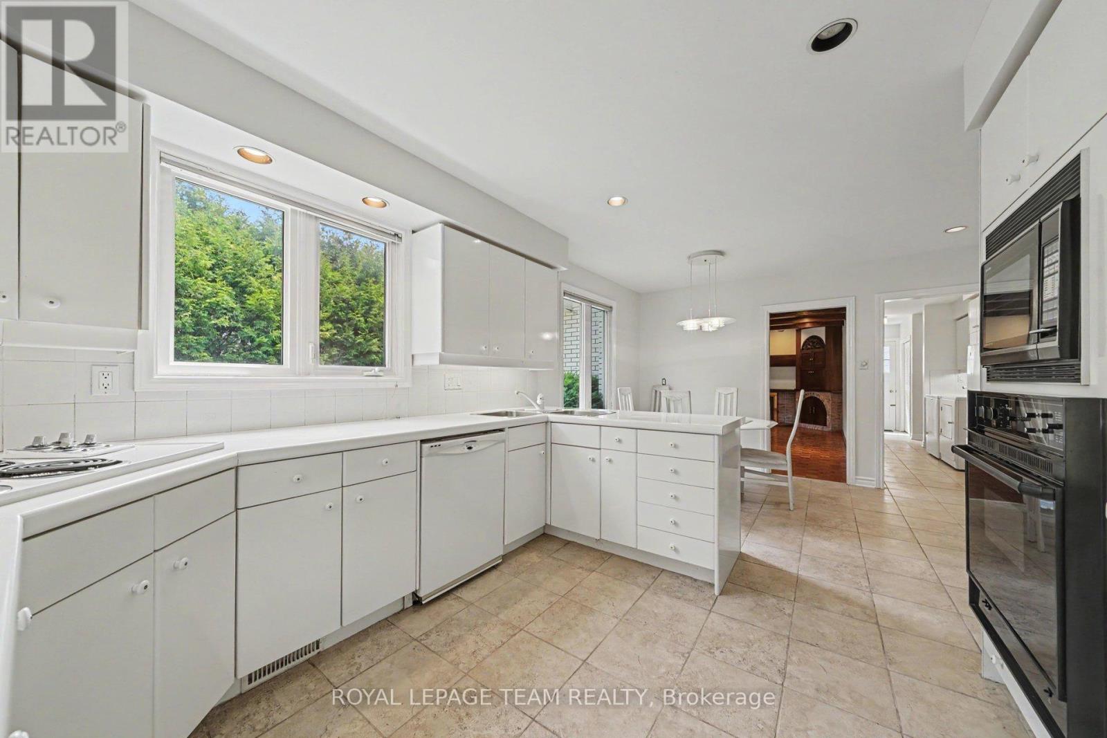 907 Dresden Crescent, Ottawa, Ontario  K2B 5H8 - Photo 11 - X13532862