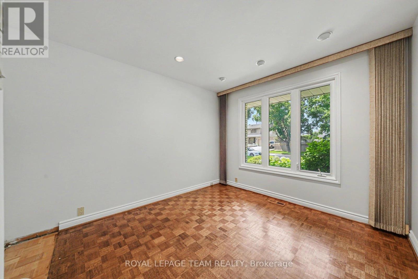907 Dresden Crescent, Ottawa, Ontario  K2B 5H8 - Photo 16 - X13532862